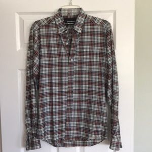 Men’s shirt by Bespoken.